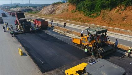 承接馬路高速公路市政道路瀝青路面施工攤鋪修補(bǔ)鋪裝